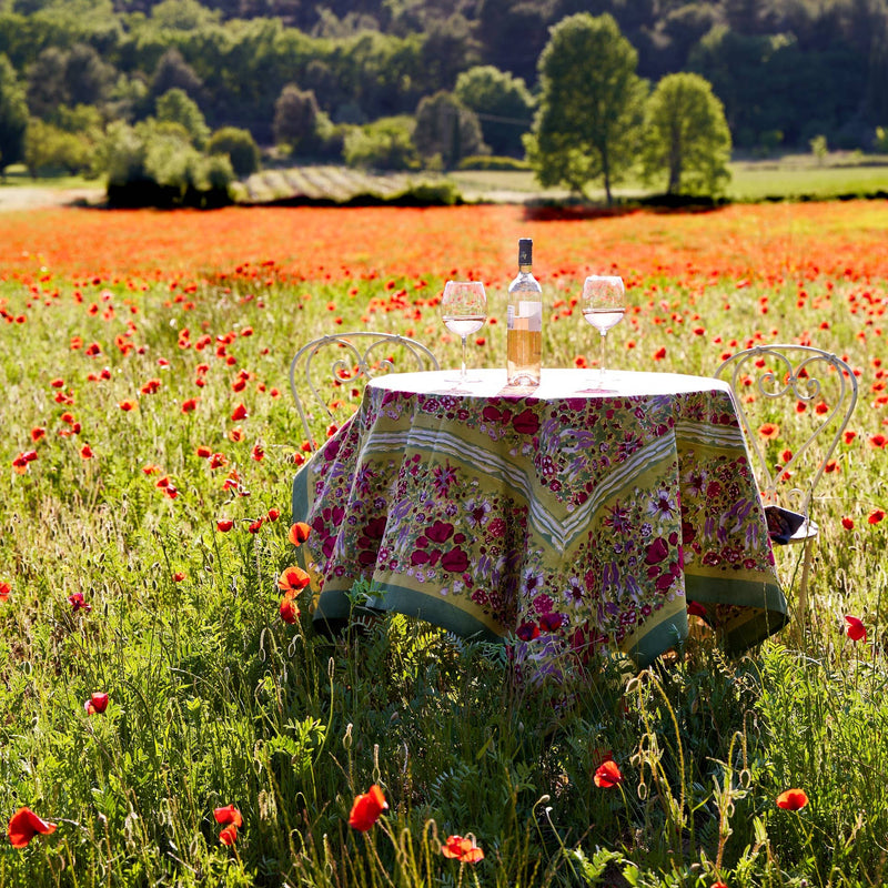 Jardin Red & Green Tablecloth 71 x 142