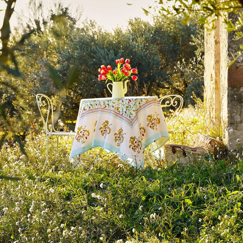 Strawberry Blue Tablecloth 90 x 90