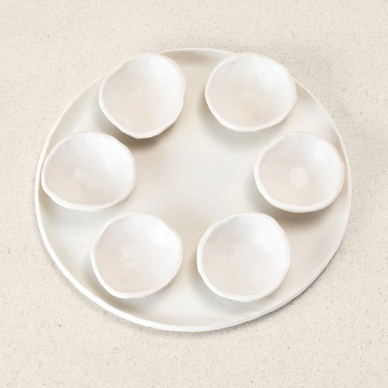 Sarah Noir & Blanc Seder Plate